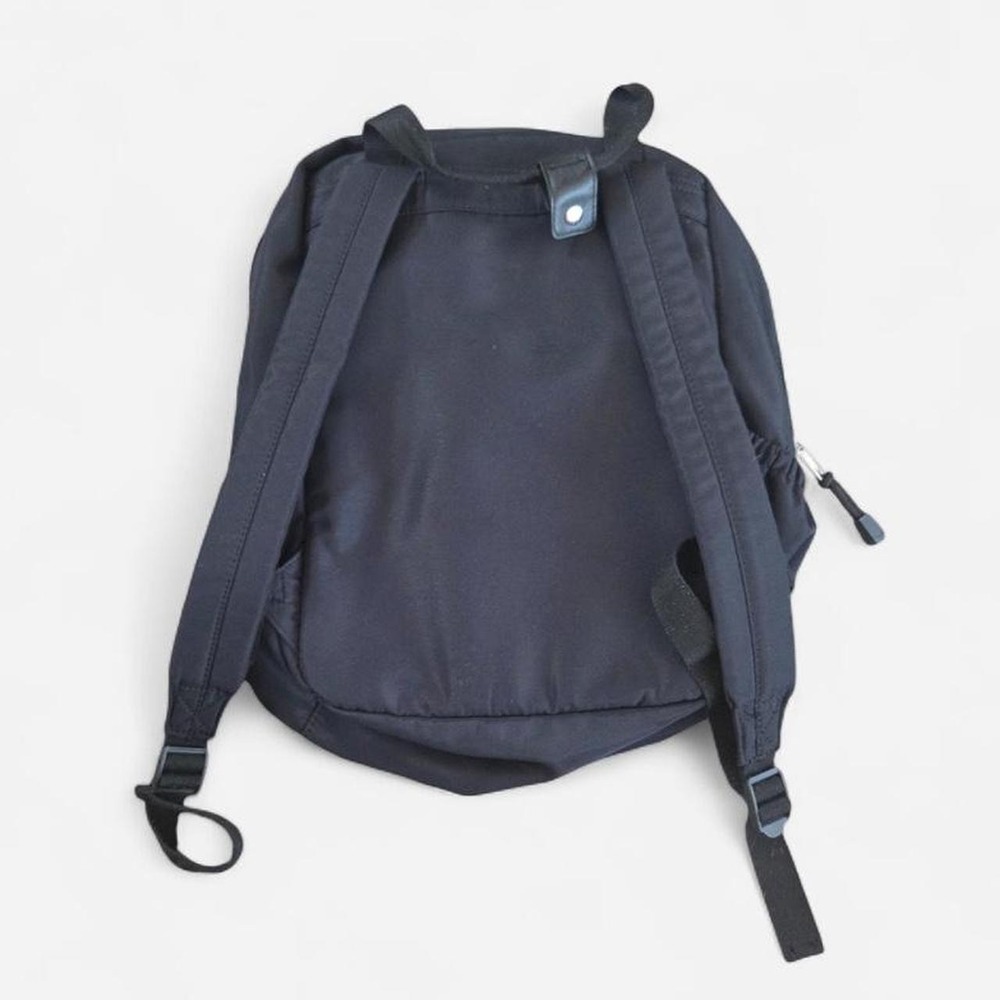 Backpack - Picture 2 of 4